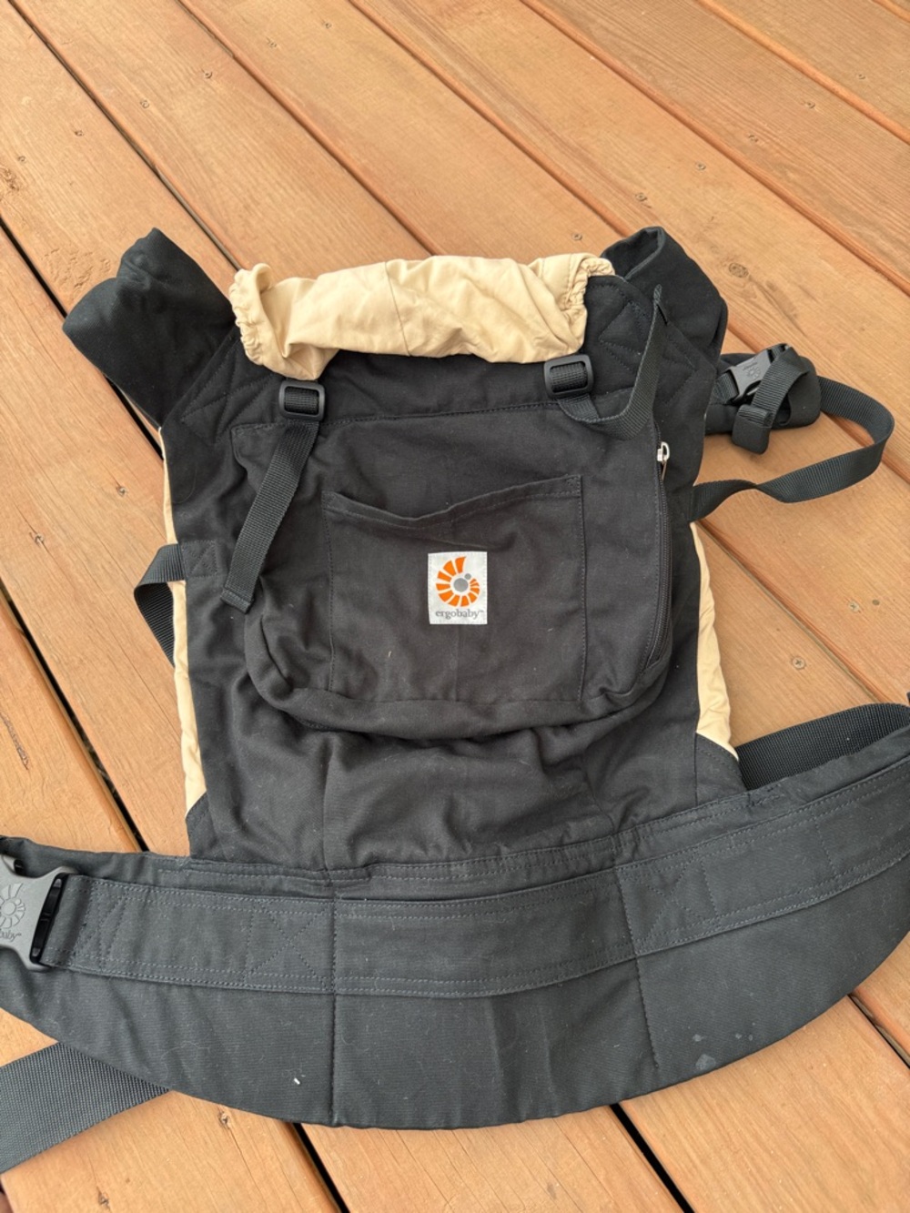 Ergo Baby Original 3 Position Carrier Black 12 - 45 Pounds Beige Sunshade Hood
